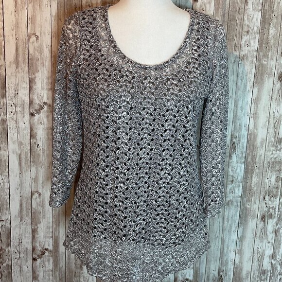 JM Collection Gray & White Blouse/Tank Lace Shirt size Small - Picture 1 of 5